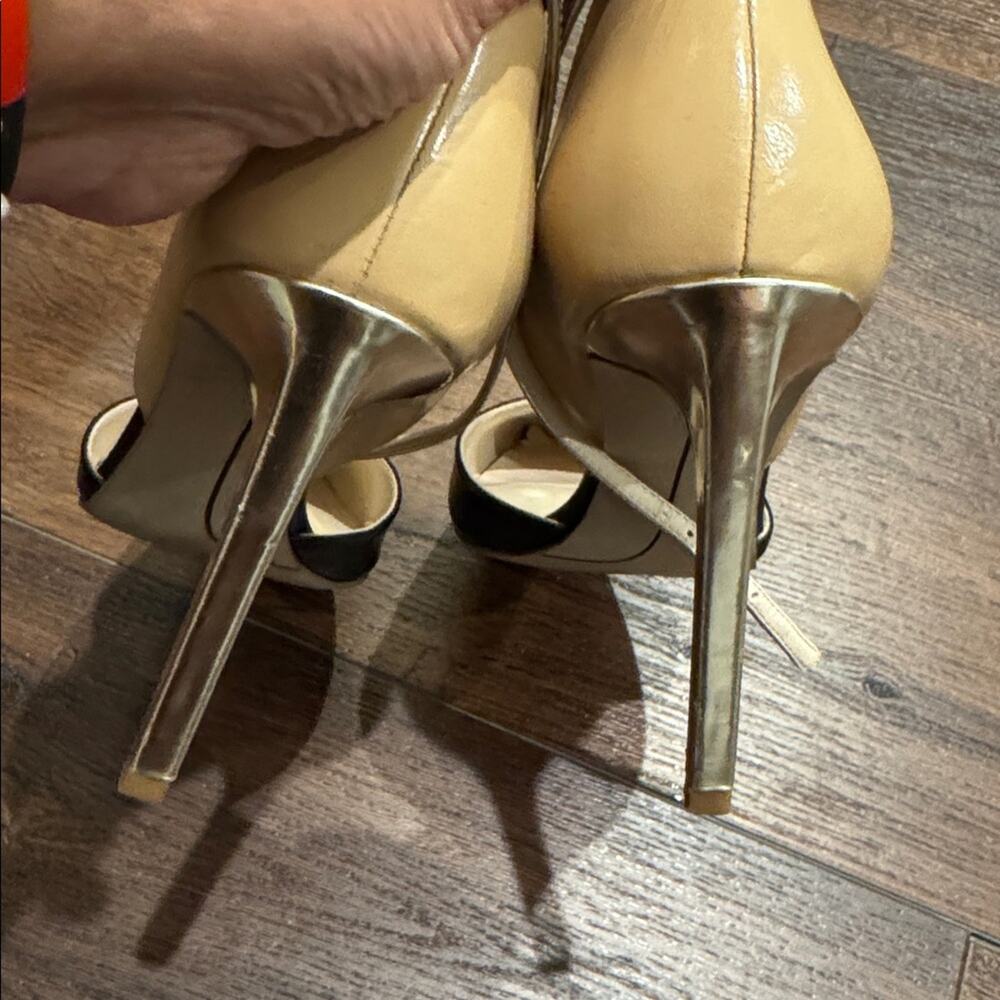Nine West Women's Black and Tan with Silver Heel & Ankle Strap Shoes. - Picture 8 of 10